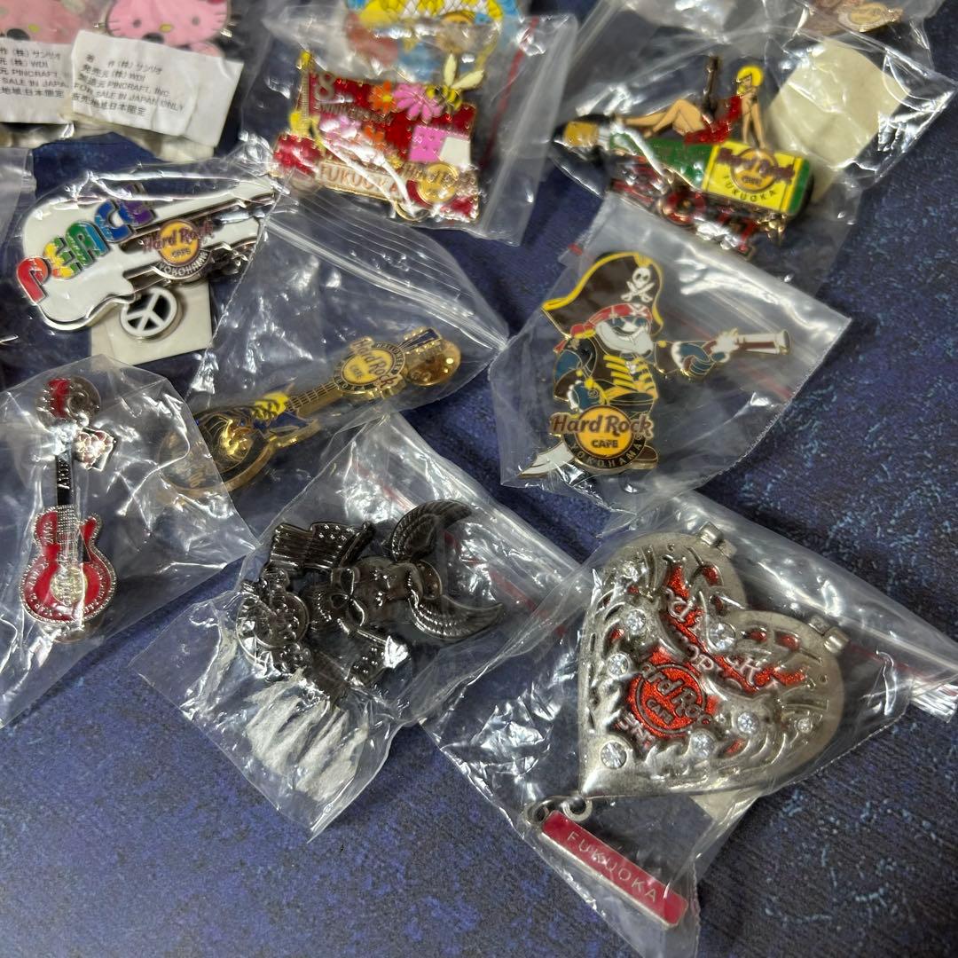 30点 ハードロックカフェ ピンバッジ キーホルダーまとめ売り
