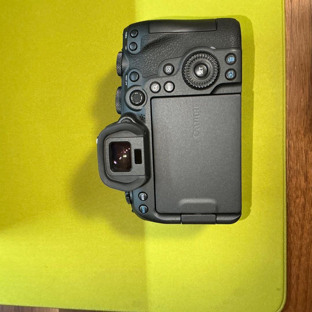 Canon EOS R6 本体＋付属品(箱・予備バッテリー付)