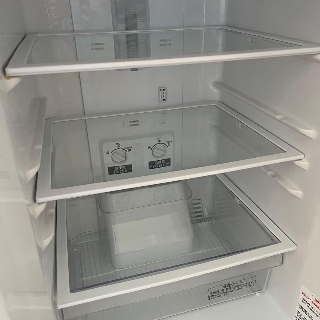 三菱ノンフロン冷凍冷蔵庫　2018年製 MR-P15C-B