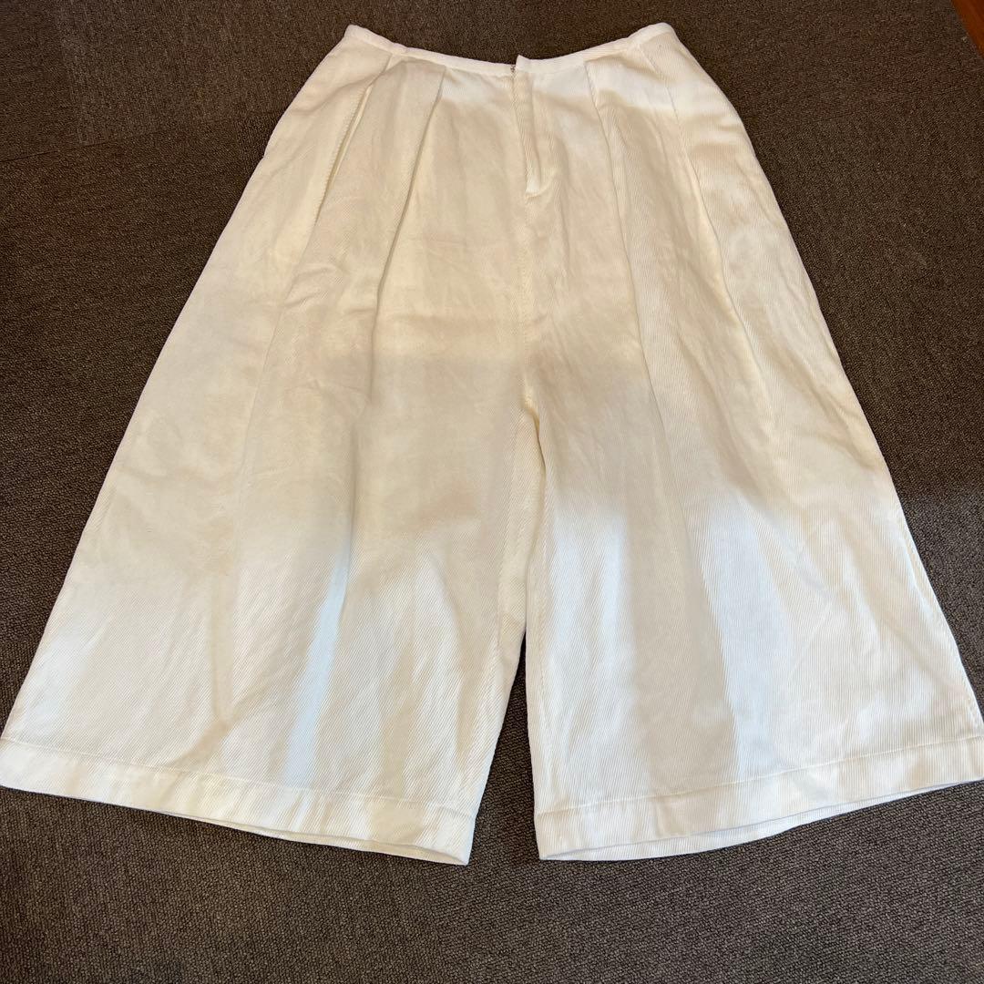 ゴーシュ　ガウチョウパンツ　白