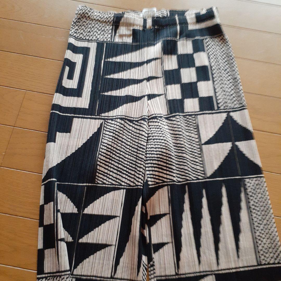 超美品 PLEATS PLEASE イッセイミヤケ アラジンパンツ幾何学模様 3