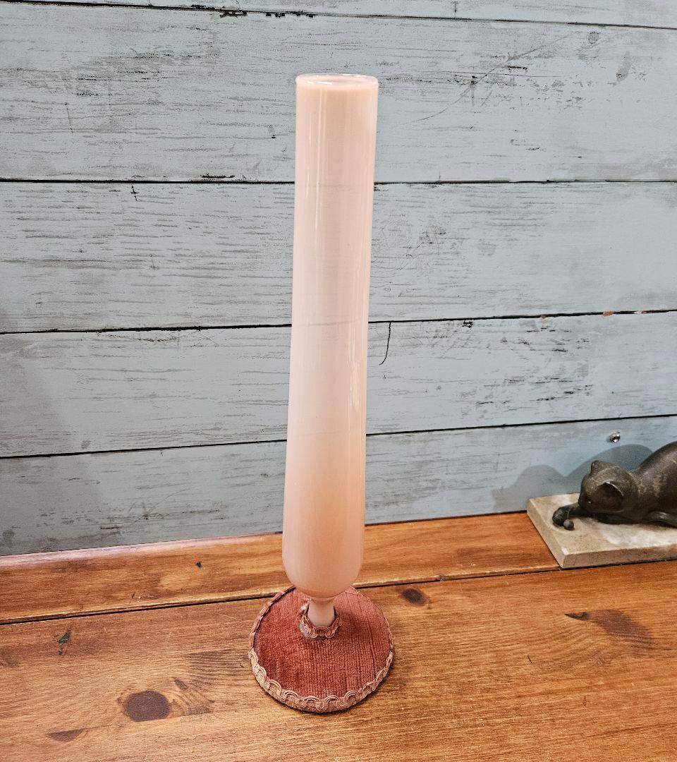 フランスアンティーク ピンクのオパリンガラス 花瓶 一輪挿し グラス 花器