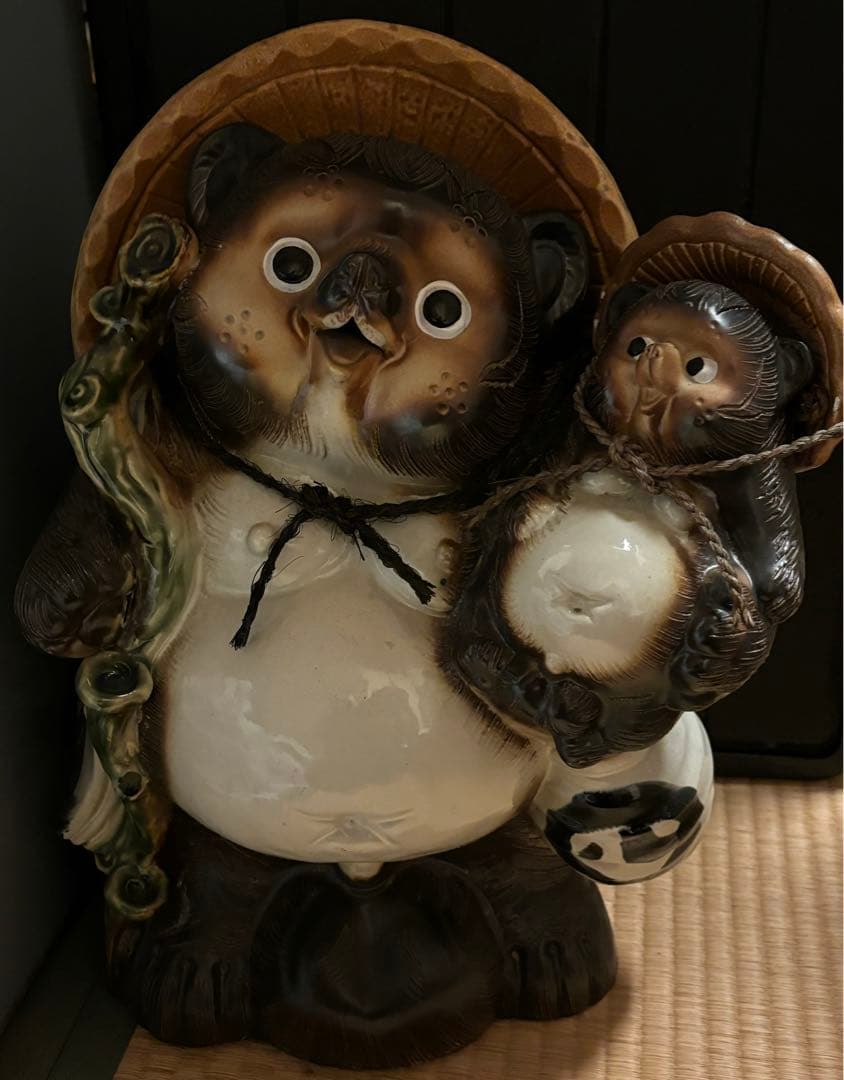 信楽焼　陶器製　たぬきの置物 レトロ　　縁起物　アンティーク