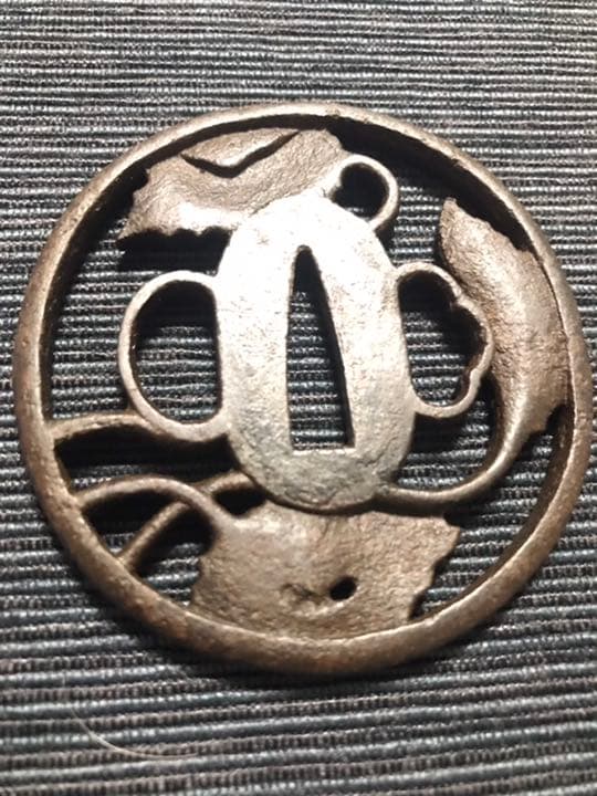 鍔　葵図　透かし鍔　鉄地　江戸時代