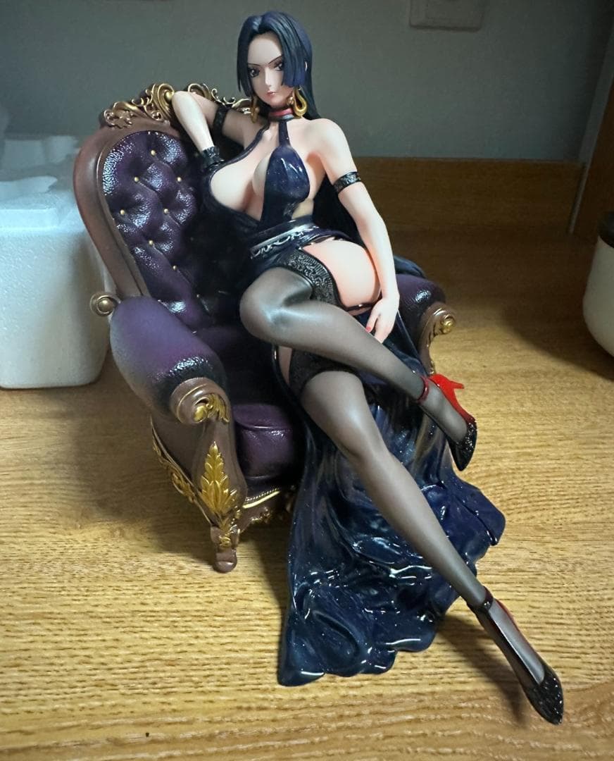 ワンピース ボア・ハンコック(Boa Hankokku) 彫刻 フィギュア