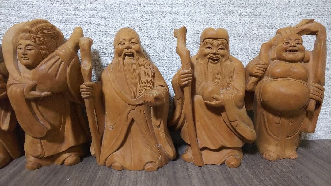 【匿名配送＆送料込】木彫りの七福神 置物 Seven Lucky Gods