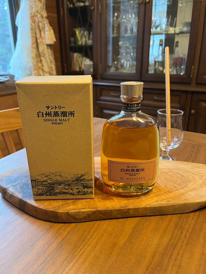サントリー 白州蒸溜所 シングルモルトウイスキー　300ml