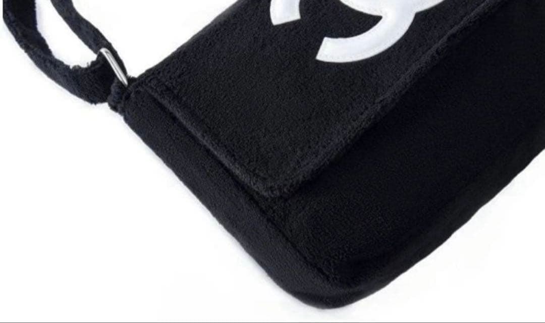 CHANEL ブラック ショルダーバッグ