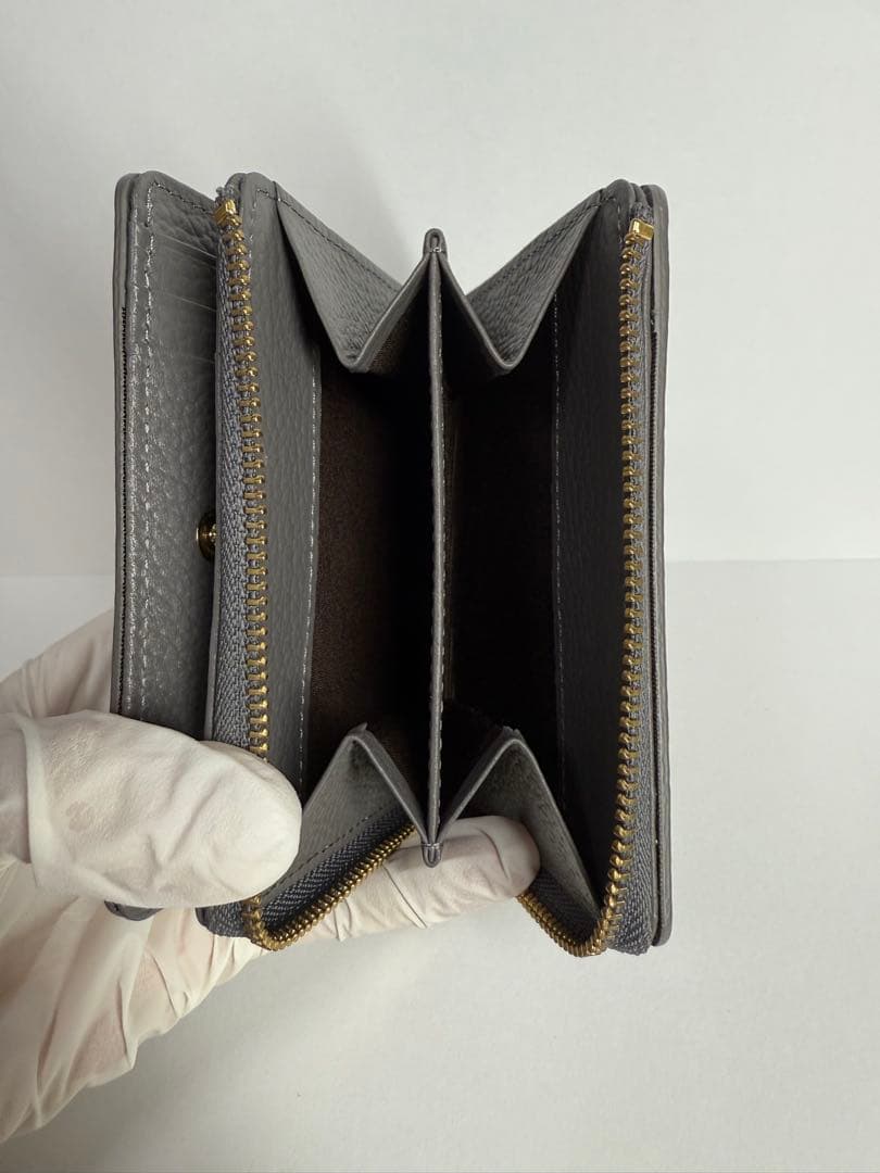 ⭐️最終値下げ⭐️russet ラシット　モノグラムプレート　二つ折り財布 グレー