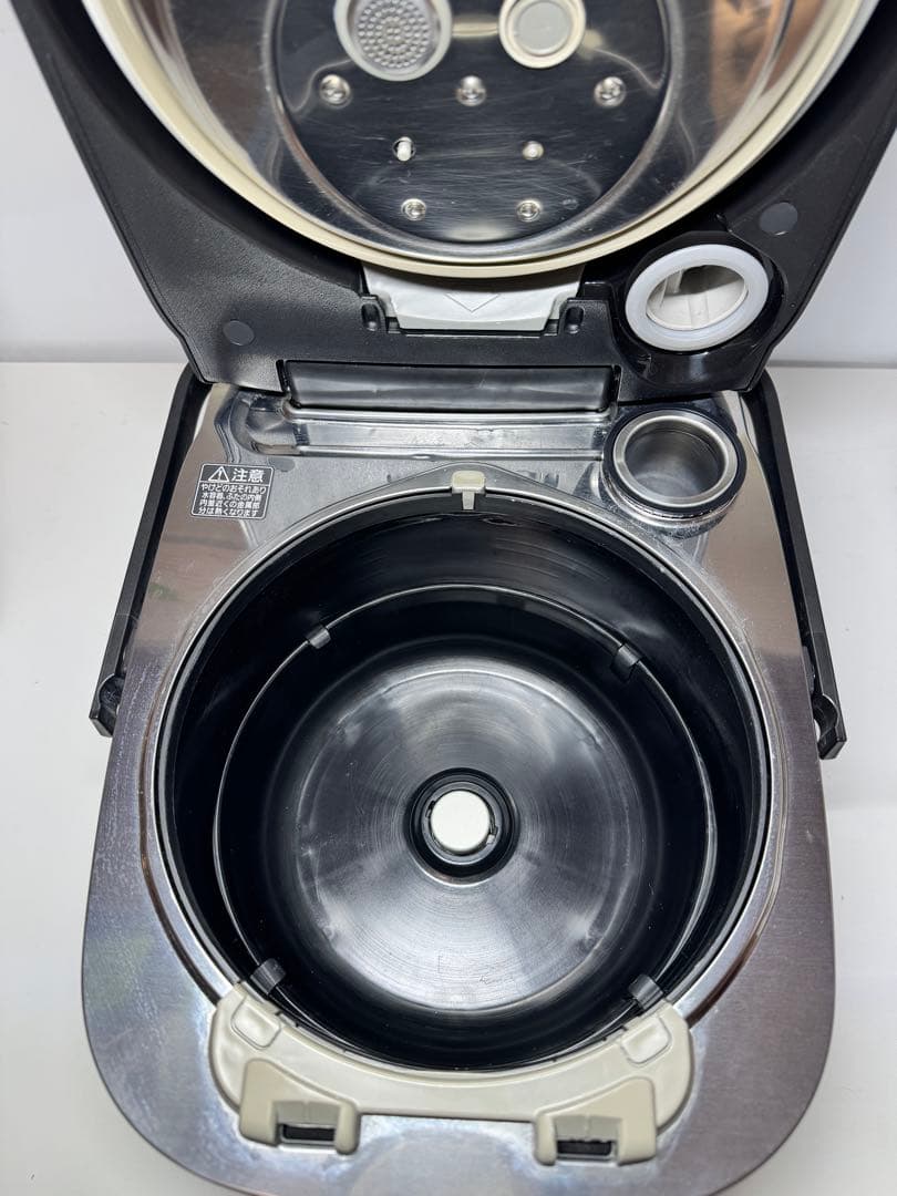 Panasonic 炊飯器 10合　SR-VSX181 2022年製