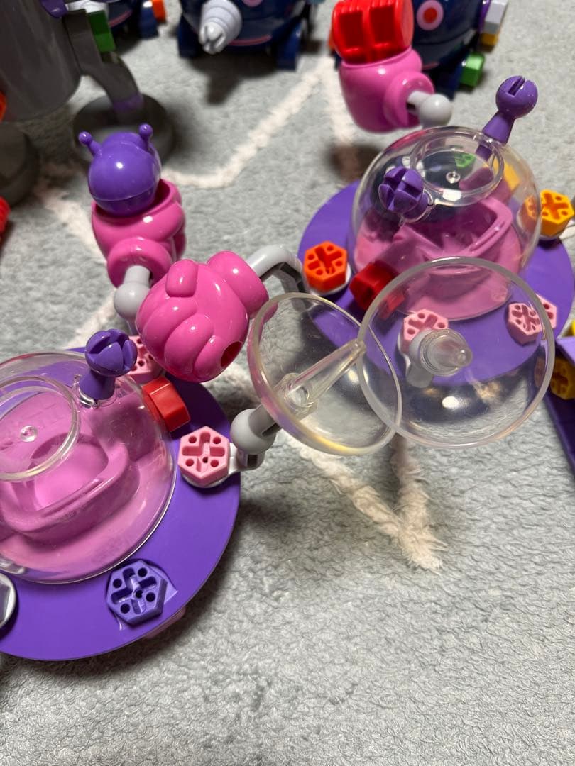 アンパンマンネジネジセット売りです