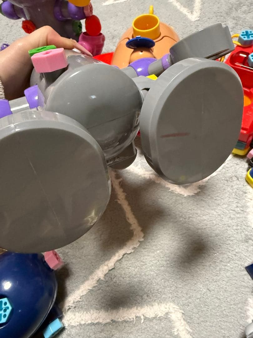 アンパンマンネジネジセット売りです