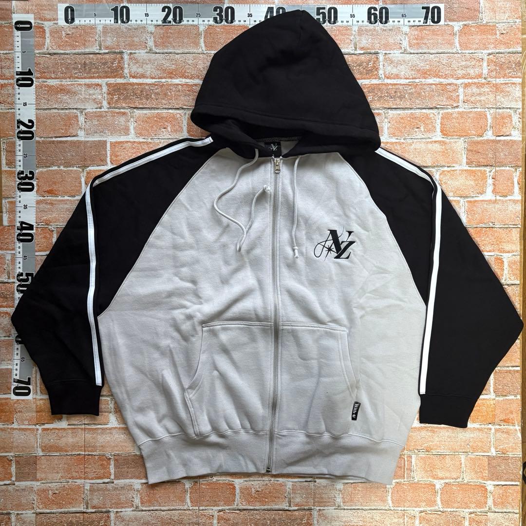 NiziU 2024-2025 \"AWAKE\" HOODIE パーカー (L)