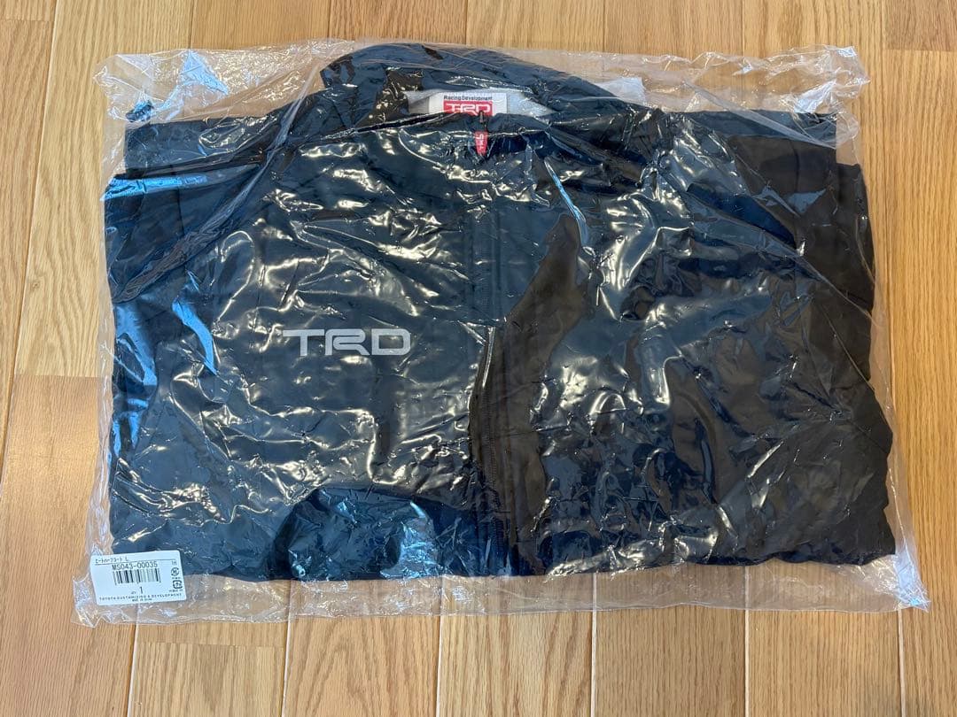 TRD ブラックジャンパー 中綿入り 未使用