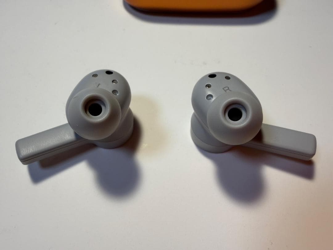 ★ほぼ新品！Beoplay Eleven,バング＆オルフセン,77900円