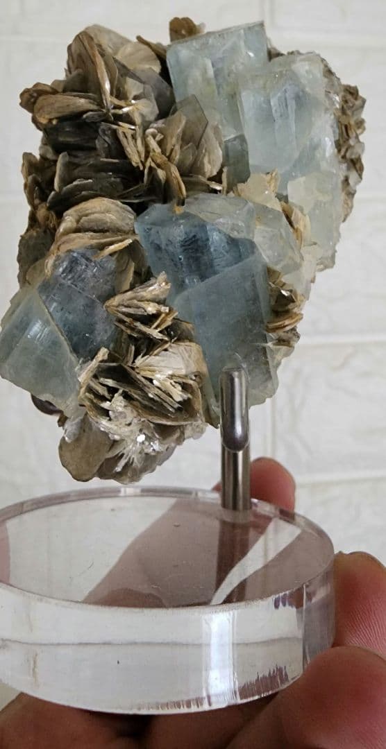 ダークブルーアクアマリン