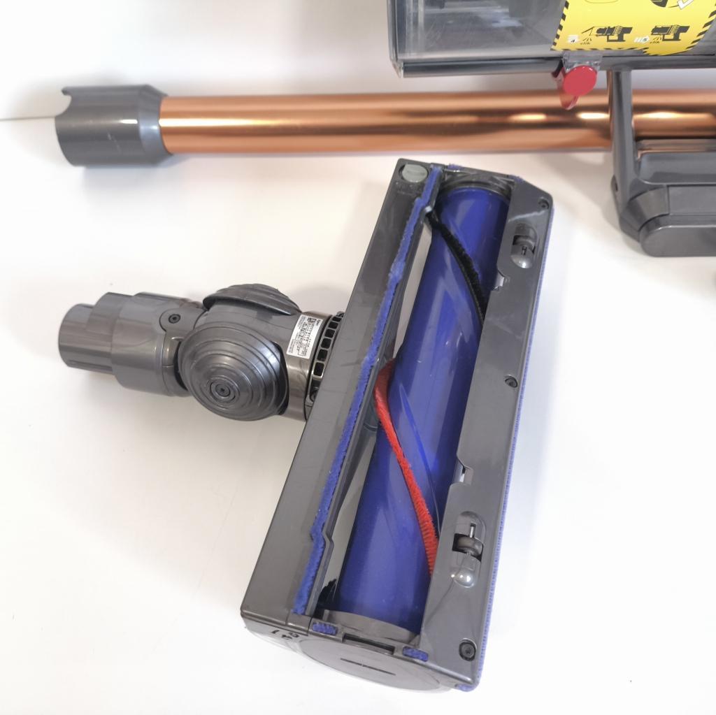 すぐ使える　ダイソン SV12 サイクロン掃除機 本体と付属品 No88