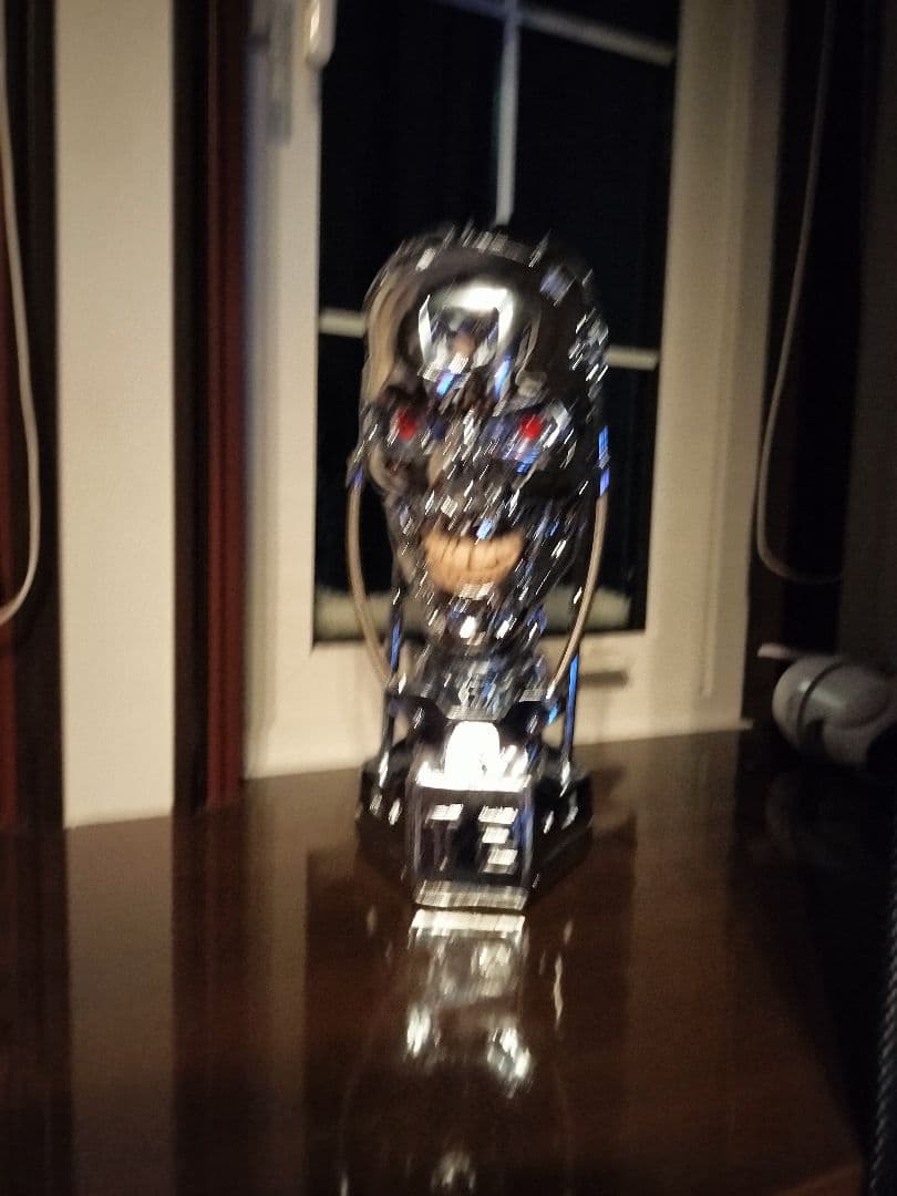 ターミネーター エンドスケルトン フィギュア 約40cm ほぼ実物大 夜間防犯