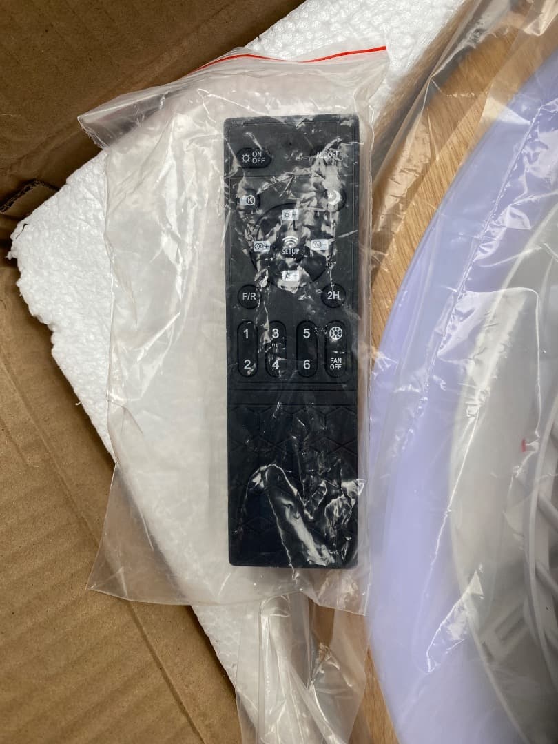 新品未使用 LEDシーリングライト シーリングファンライト