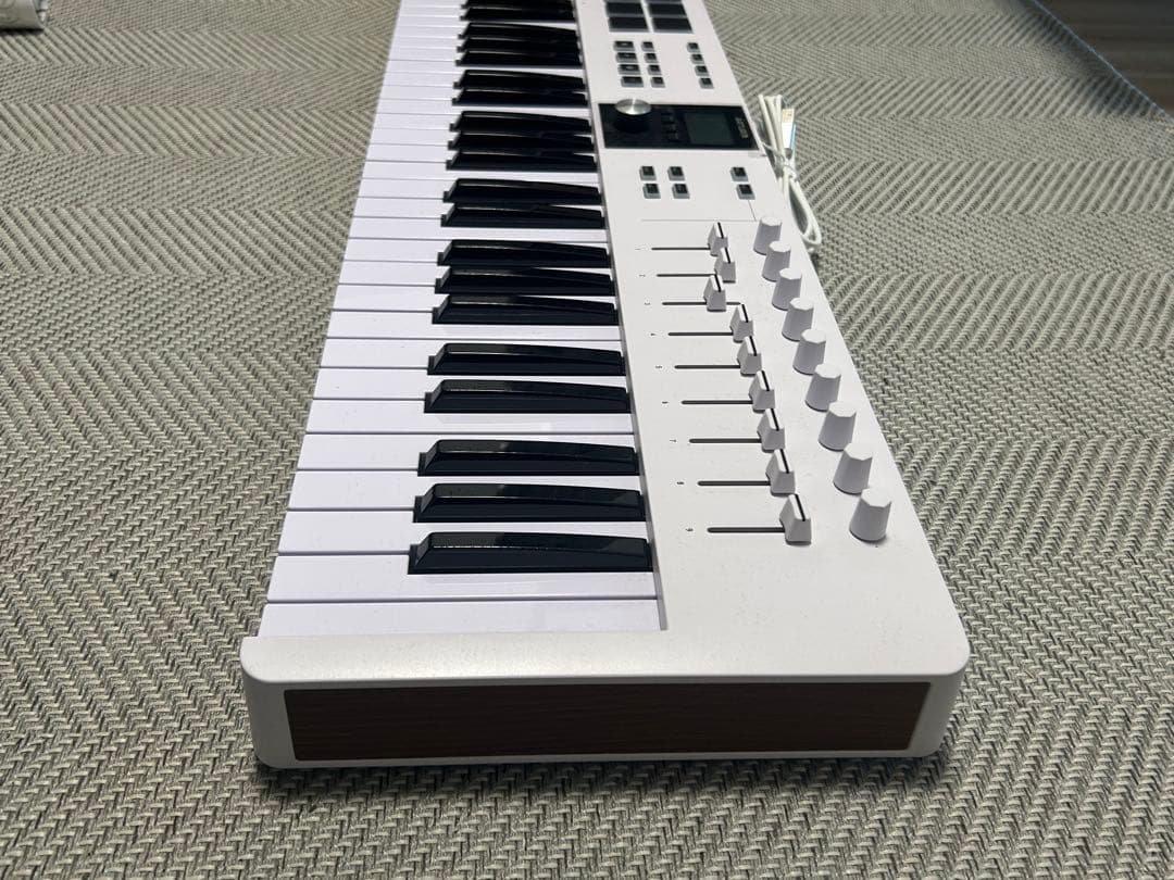 DTM・DAW ARTURIA KeyLab Essential 61 mk3