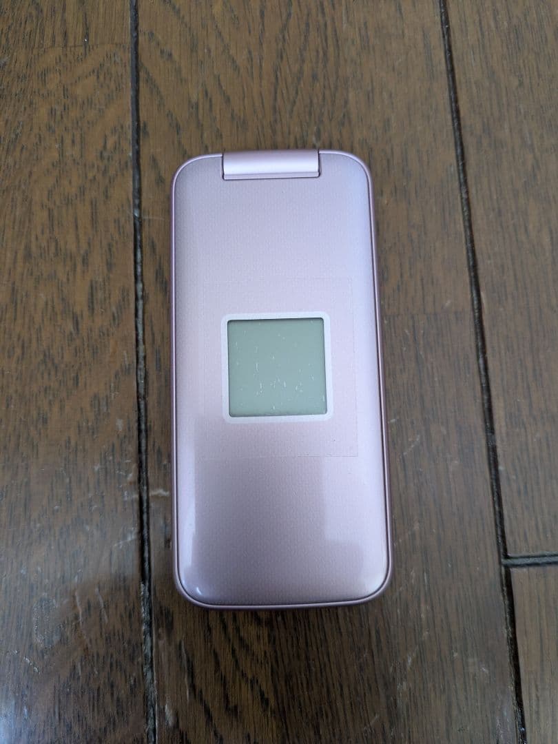 docomoらくらくホン F-01M 携帯電話 ACアダプタ 卓上ホルダー付き