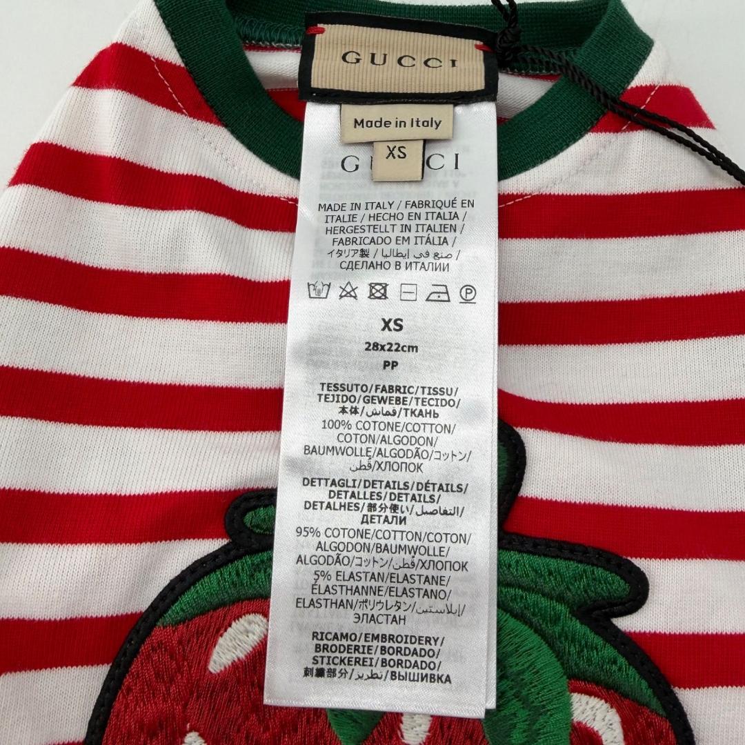 16250✨新品タグ付き✨GUCCI 犬服 いちご刺繍 赤白 ボーダー柄