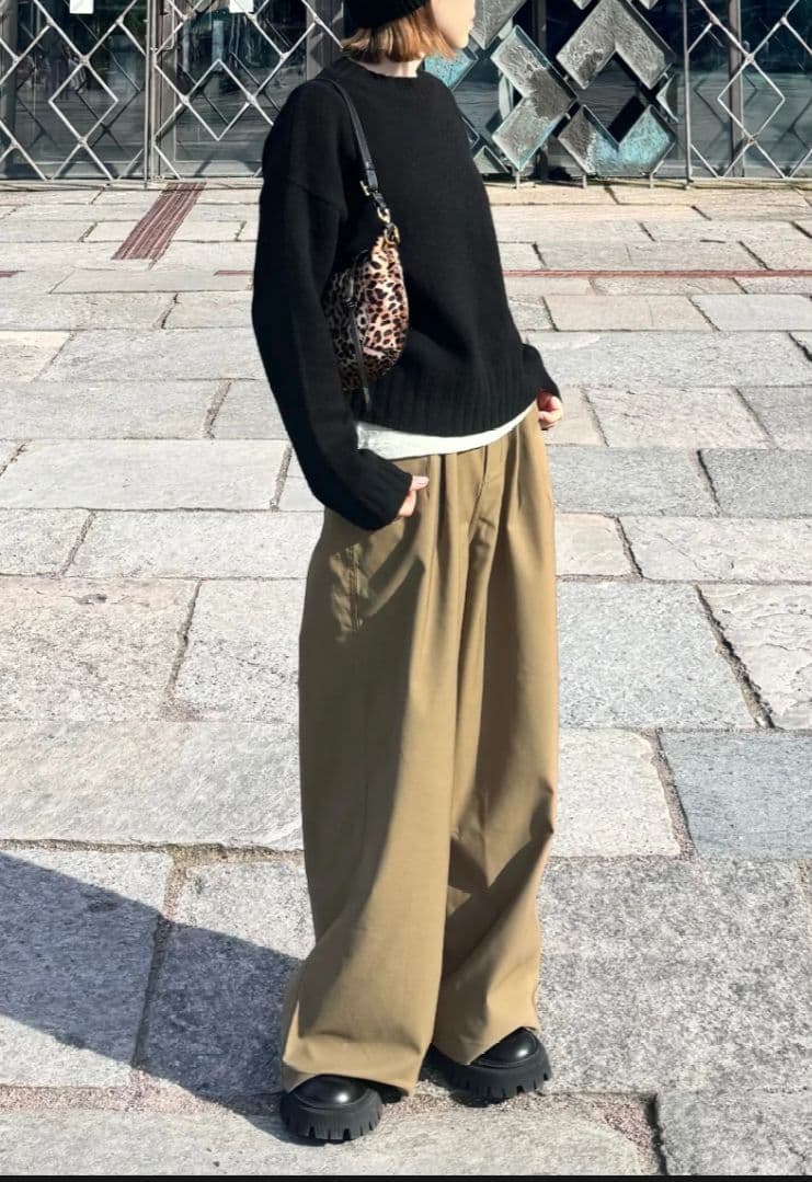 FASHIRU★未使用ワイドチノパンツ ベージュ