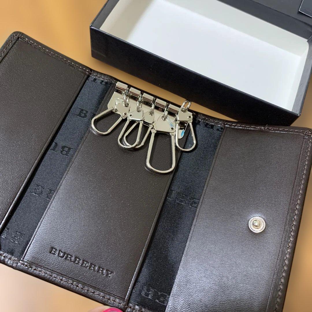 新品未使用品 タグ付き BURBERRY キーケース 箱付き
