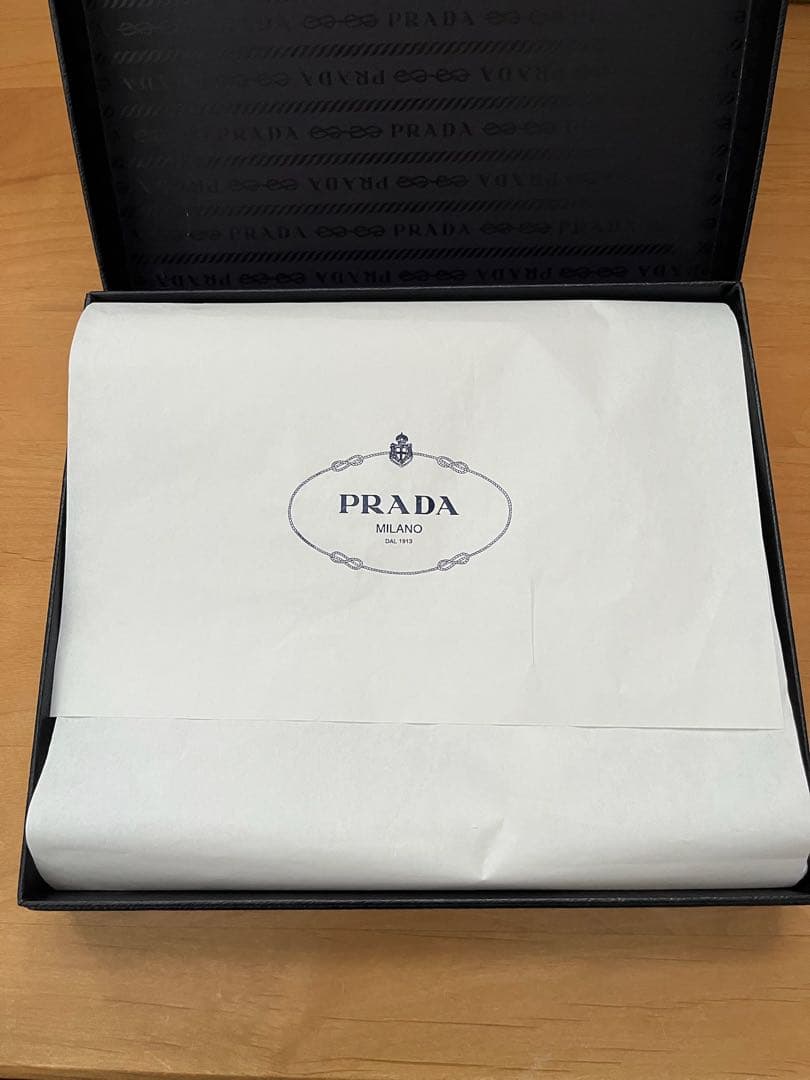 PRADA Re-Nylon ヘッドバンド ピンク　カチューシャ