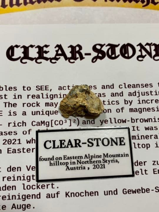 日本初輸入✨クリアストーン　原石　2.5g    No.7