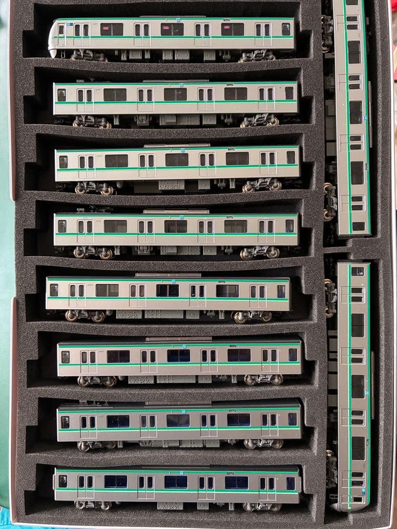た*る様 東京メトロ千代田線16000系 2次車10両　10-877 10-87