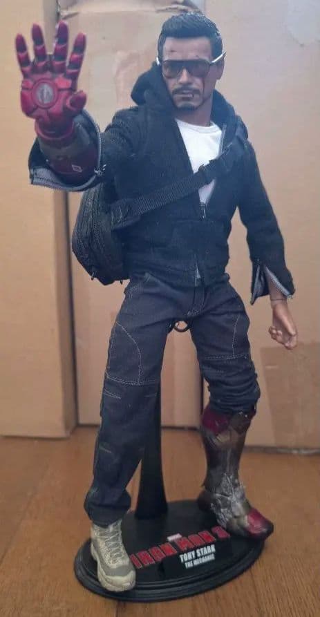hottoys 『アイアンマン３』トニー・スターク（マンダリン邸襲撃版）
