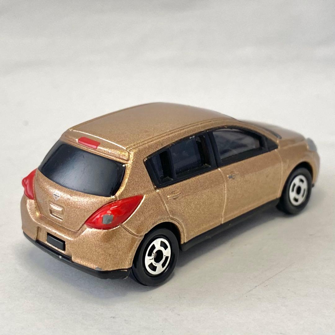 非売品 トミカ 日産 ティーダ シャンパーニューゴールド カラーサンプル 販促品
