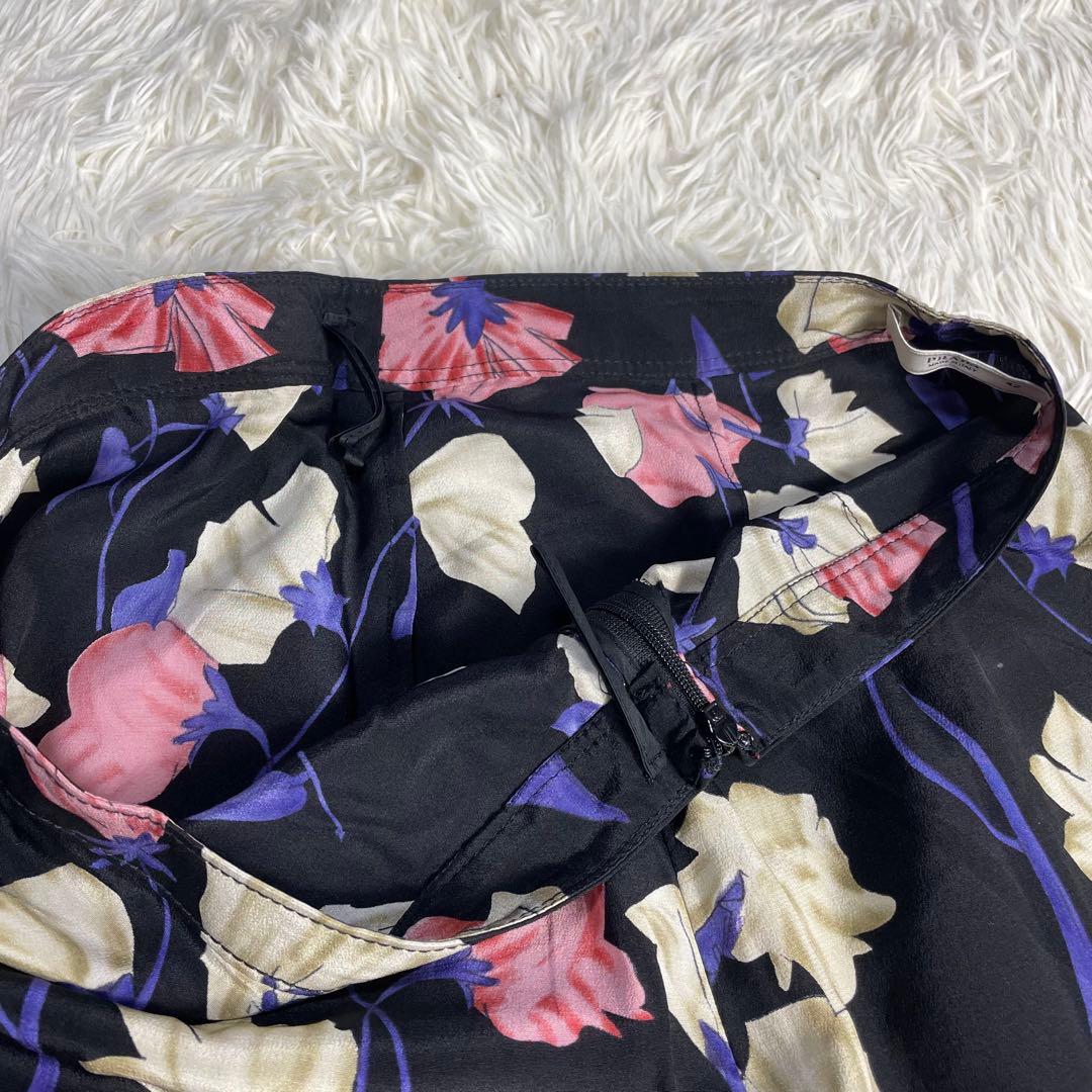 プラダ　PRADA 花柄　スカート　ひざ丈　レディース　42サイズ