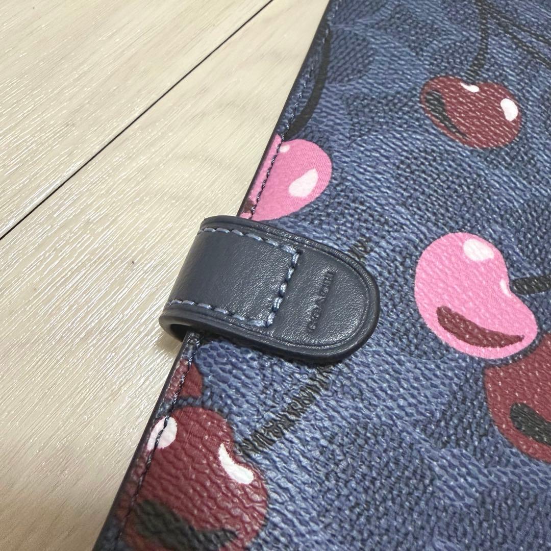 COACH チェリー さくらんぼ シグネチャー ノートブック 手帳カバー 青