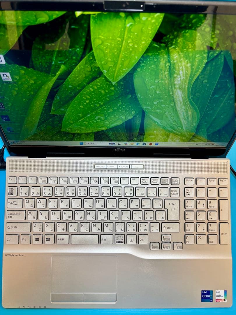 富士通 LIFEBOOK AH55/E3 i7 1165G7 32GB 2TB