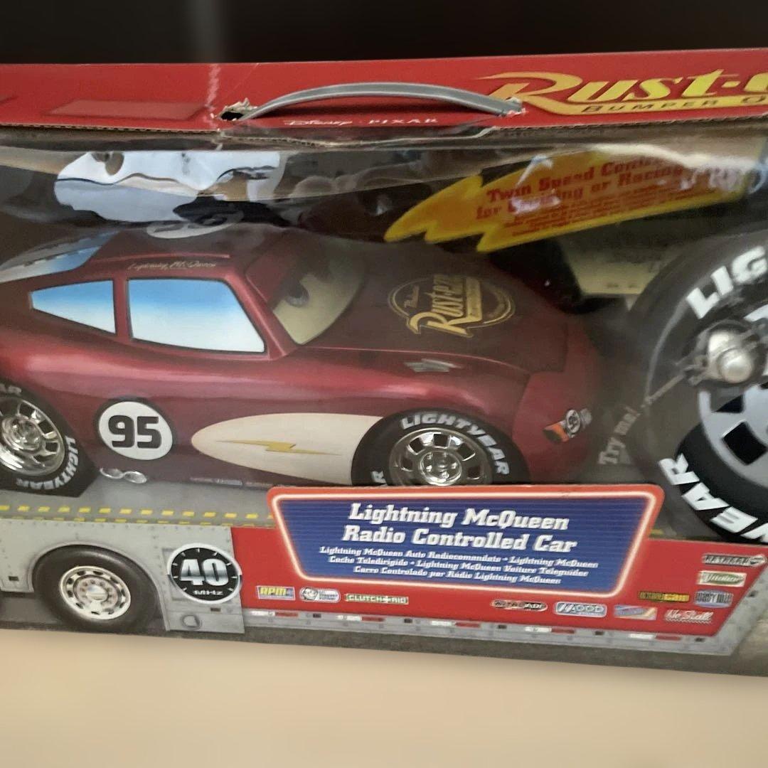 ラジコンカー　カーズライトニングマックィーン