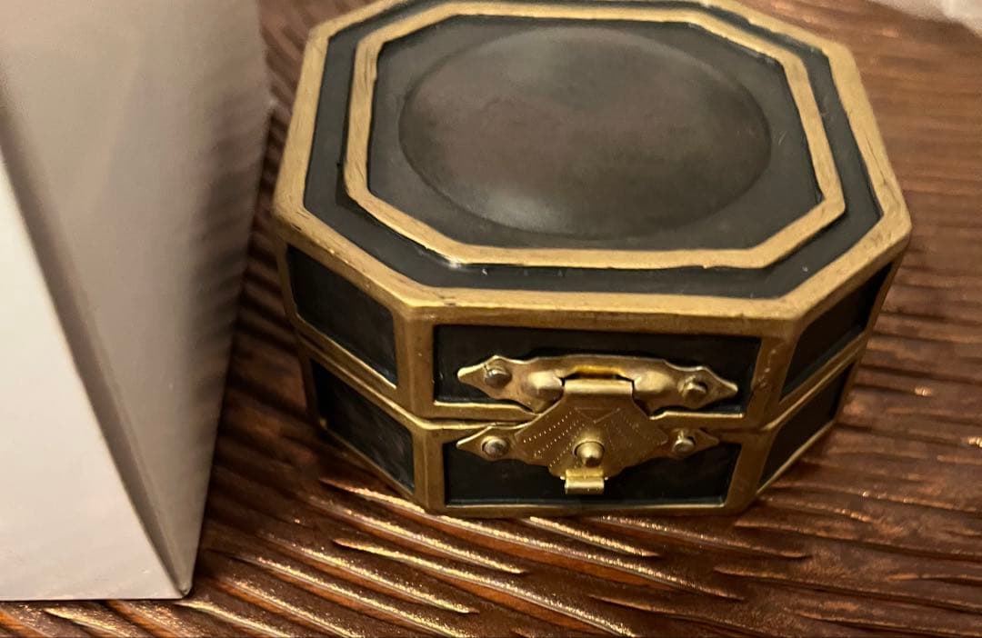 アシェット パイレーツオブカリビアン 宝箱 コンパス ブックカバー