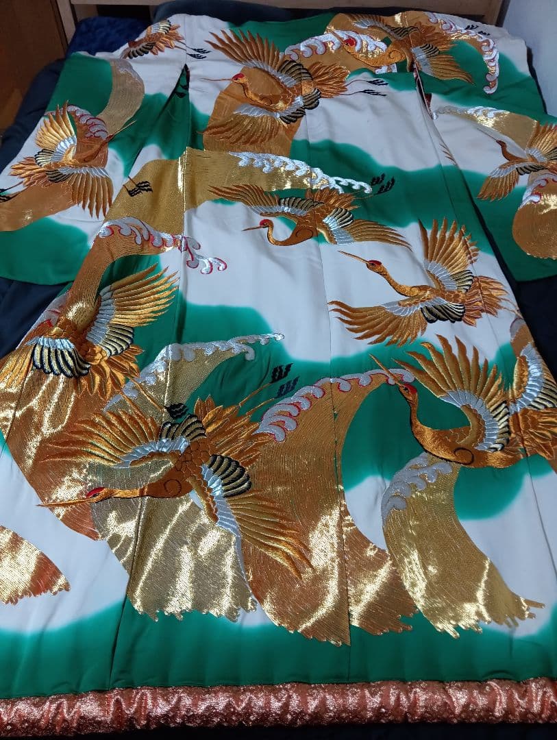 海外コレクター向きＪAＰAＮジャパン日本女性用特大雅金襴豪華刺繍鶴絵図柄和装着物