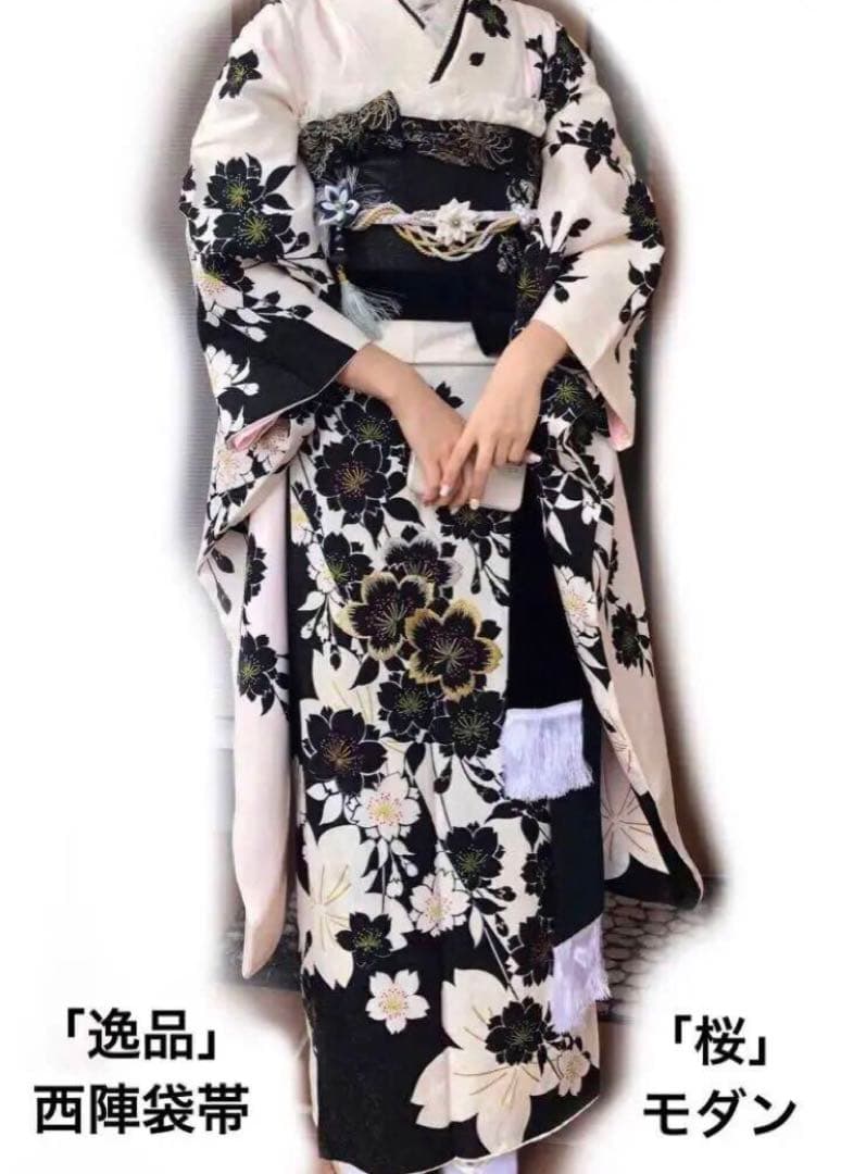 【美品】モノトーン　桜模様　正絹振袖　成人式