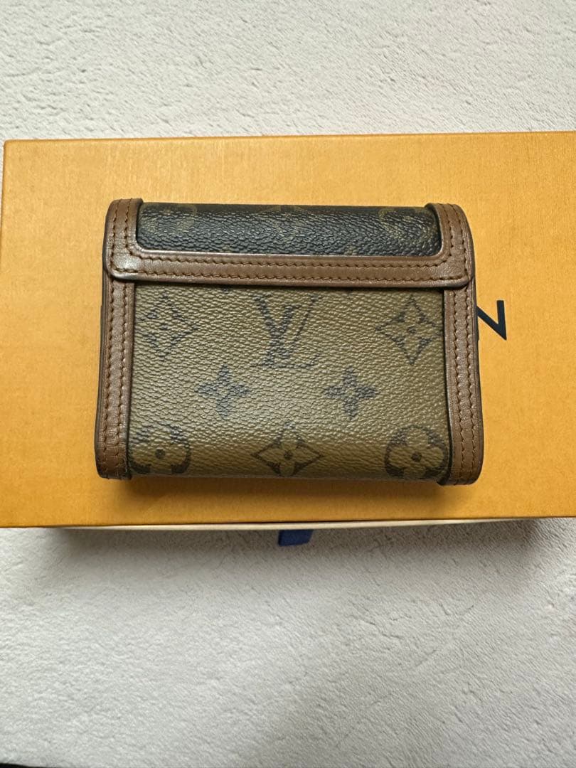 LOUIS VUITTON ルイヴィトン ドーフィーヌ モノグラム 三つ折財布