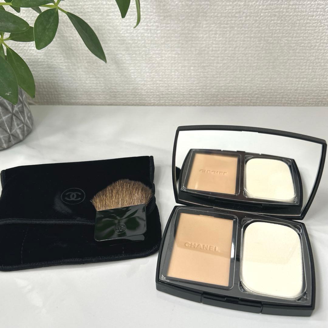 【新品】CHANEL パウダーファンデーション