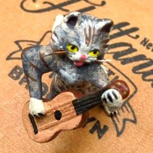 ヴィエナブロンズ コールドペイント 擬人化した猫の音楽隊 バイオリン