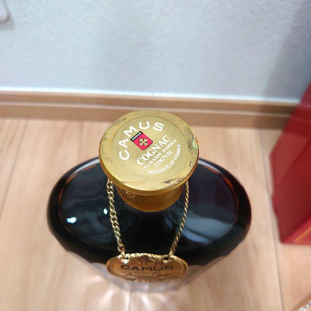 古酒　CAMUS Cognac Baccarat 2000 ギフトボックス入り