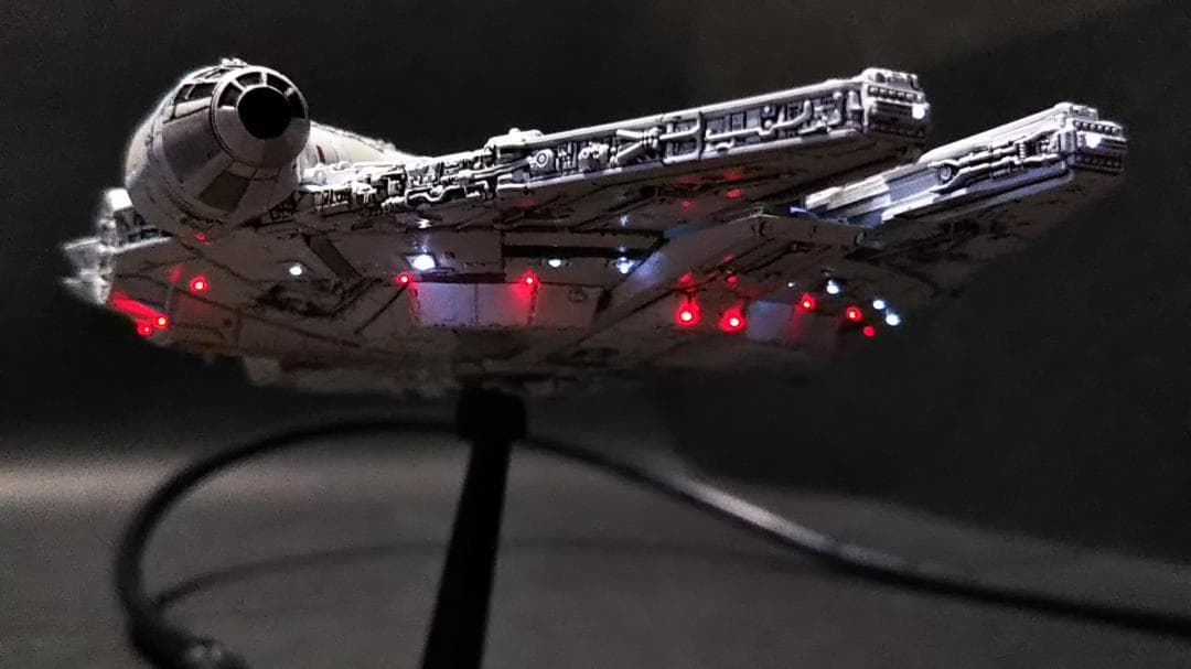 ミレニアムファルコン 角アンテナ仕様　 電飾改修 塗装済 完成品 1/350