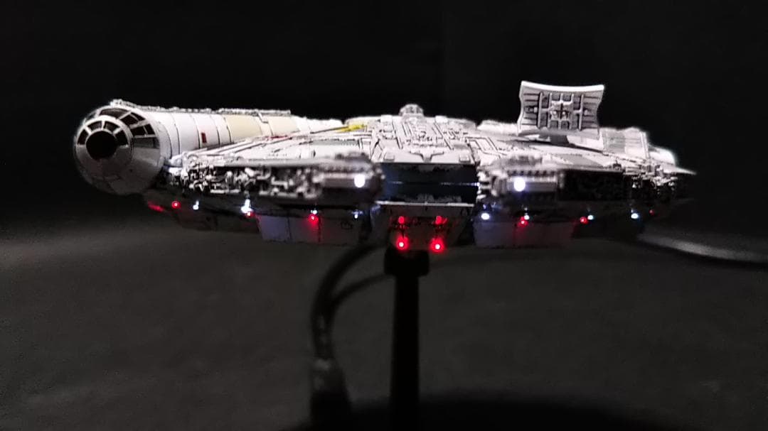 ミレニアムファルコン 角アンテナ仕様　 電飾改修 塗装済 完成品 1/350