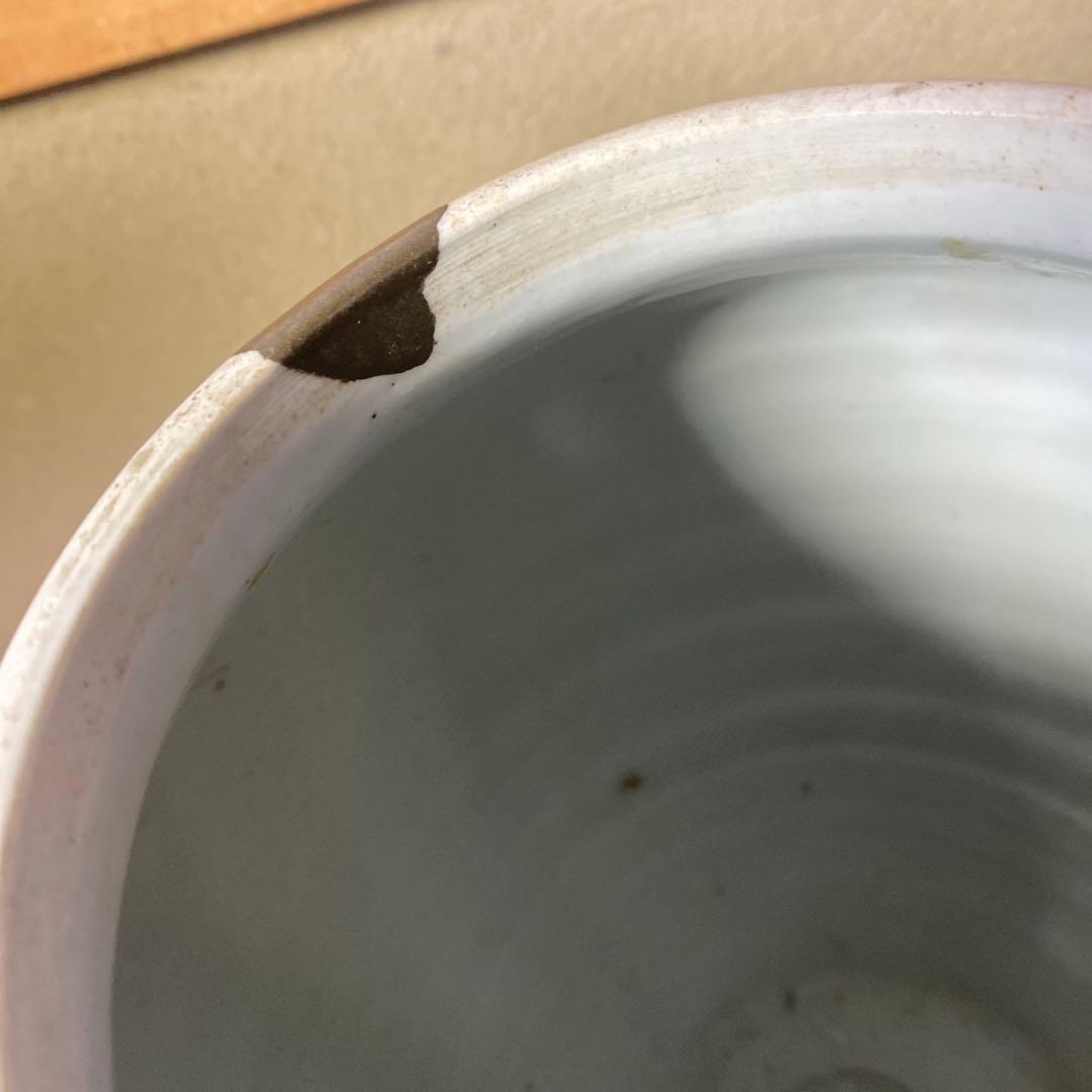 古伊万里　白抜き牡丹文壺