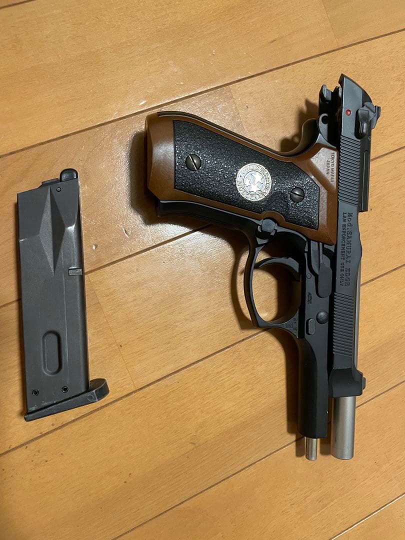 サムライエッジ ガスガン ポリスバッジ付き