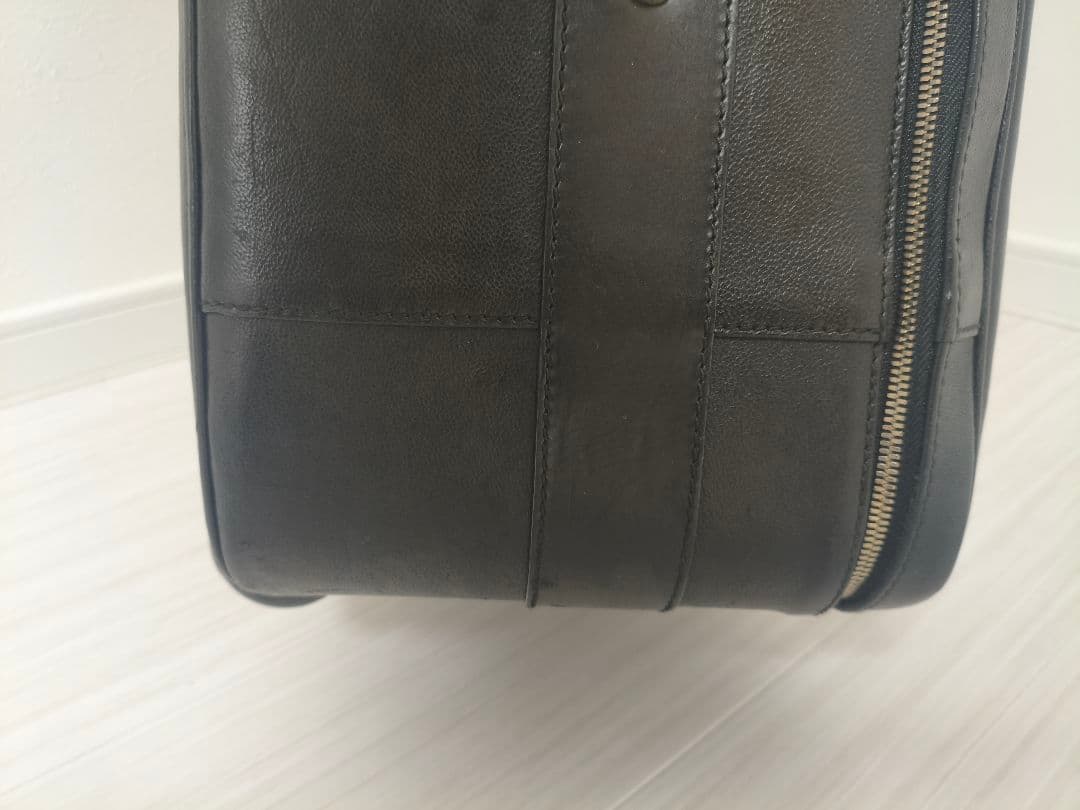 バレンシアガ シティ キャリーバッグ 革レザー