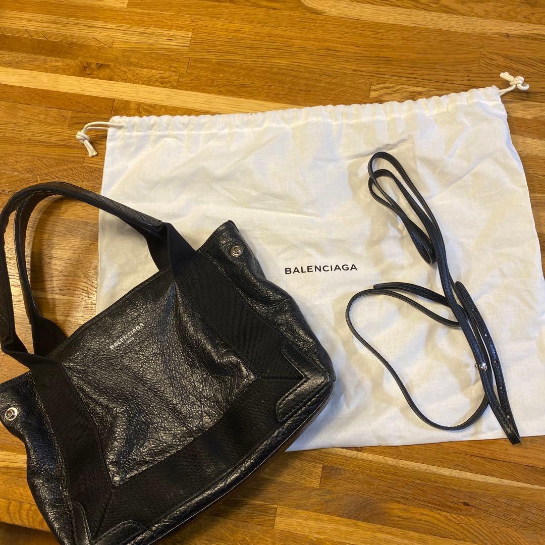 ド*ン様 BALENCIAGA ブラックレザー ネイビーカバス